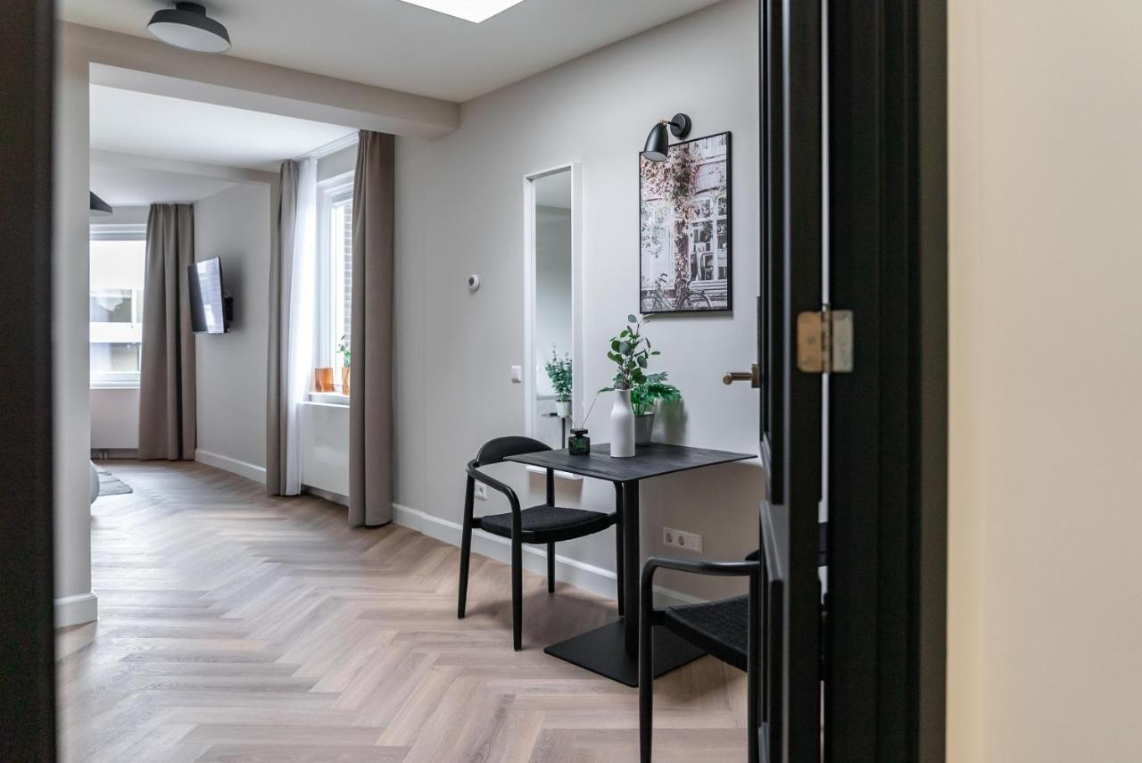 Limehome Keizerstraat The Hague